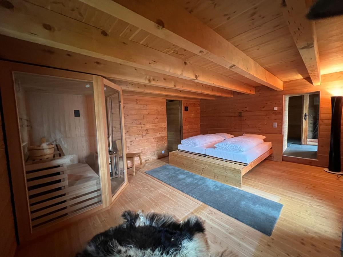 Chalet Biene - Swiss Alp Chalet With Sauna And Jacuzzi Ulrichen Exterior photo